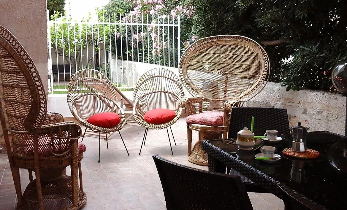 Semesterbostad Casa Sinatra Hotell San Vito Lo Capo