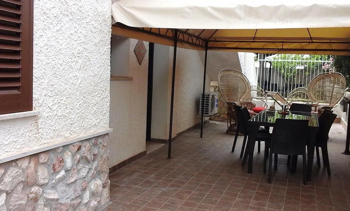 Casa Sinatra Hotell San Vito Lo Capo 0*,  Italien